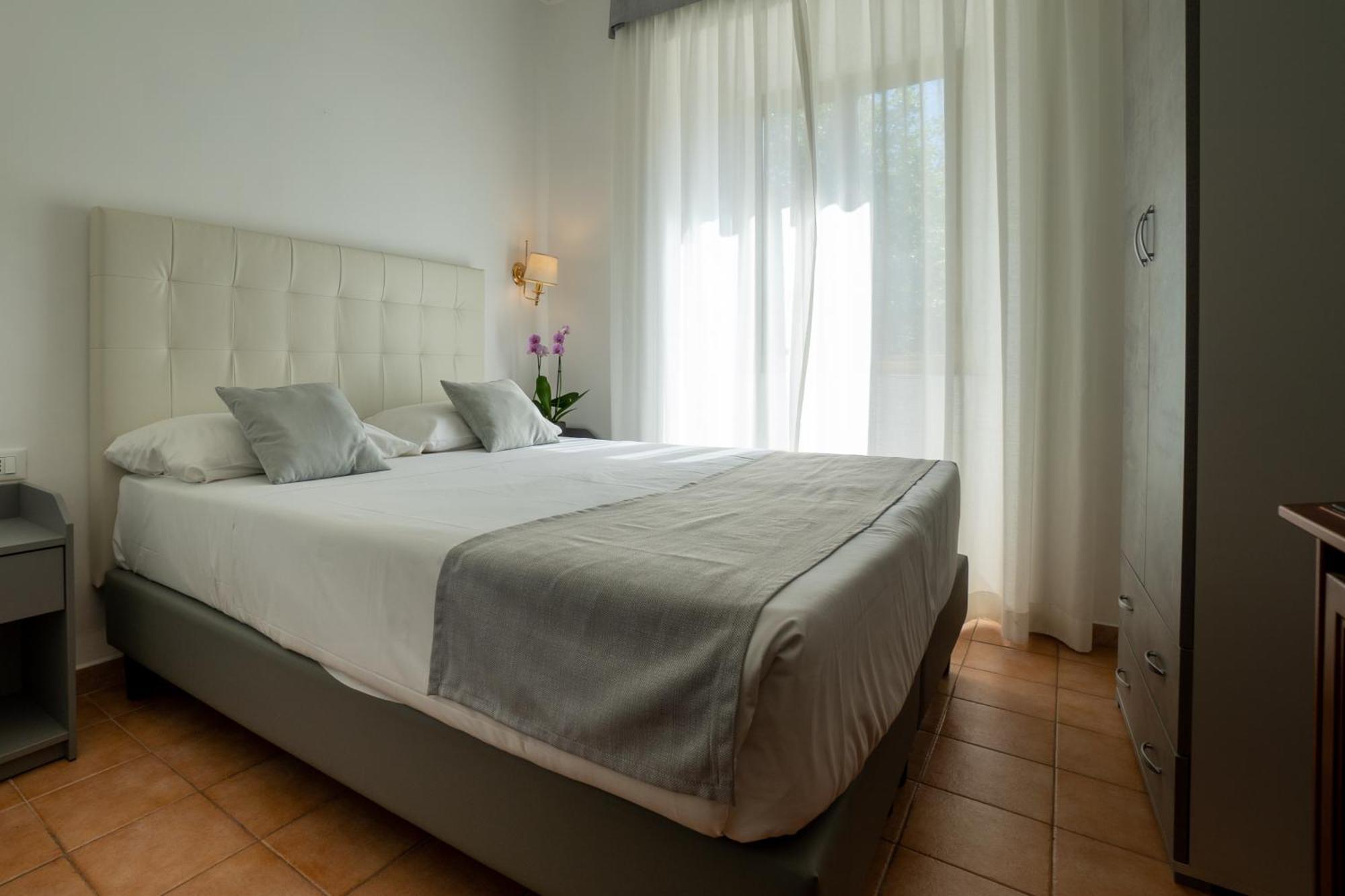 Hotel Gabriella Рим Экстерьер фото